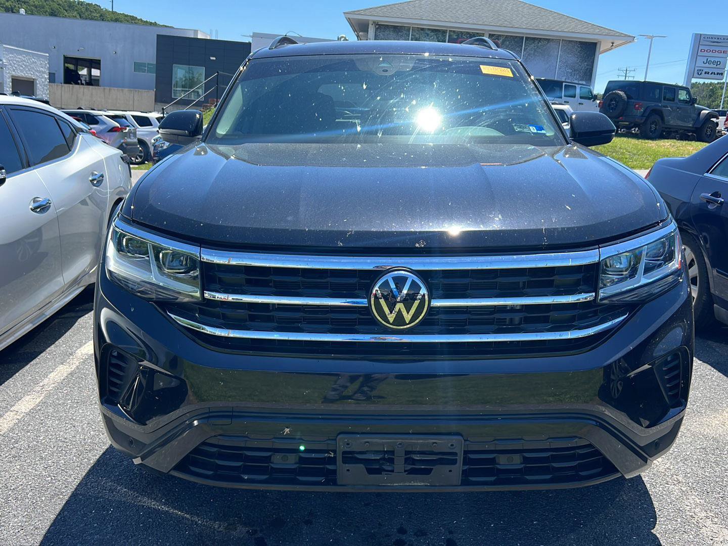 Used 2023 Volkswagen Atlas SEL AWD/4WD image 14
