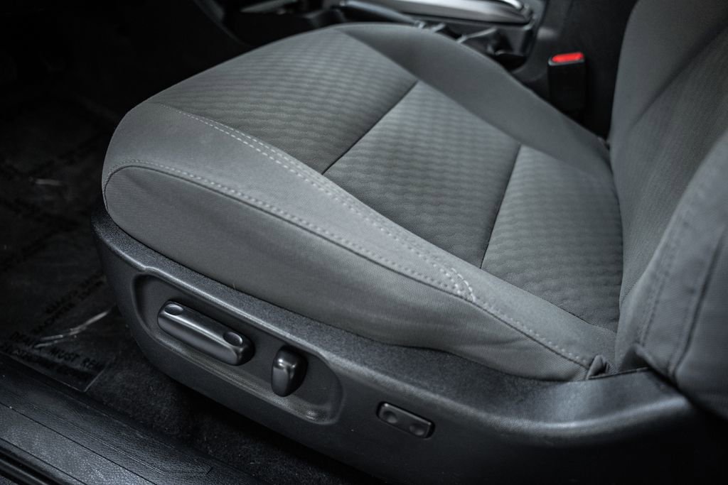 Used 2020 Toyota Tacoma SR5 image 33