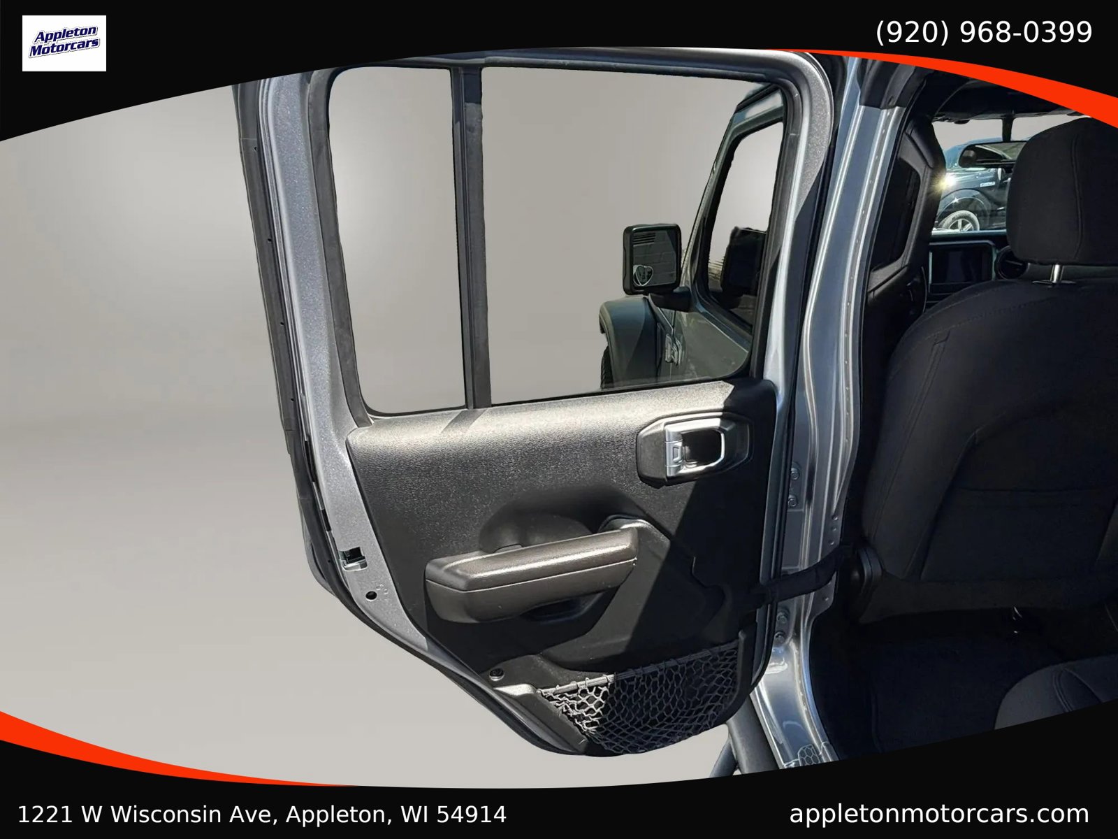 Used 2018 Jeep Wrangler Unlimited Sport S AWD/4WD image 25