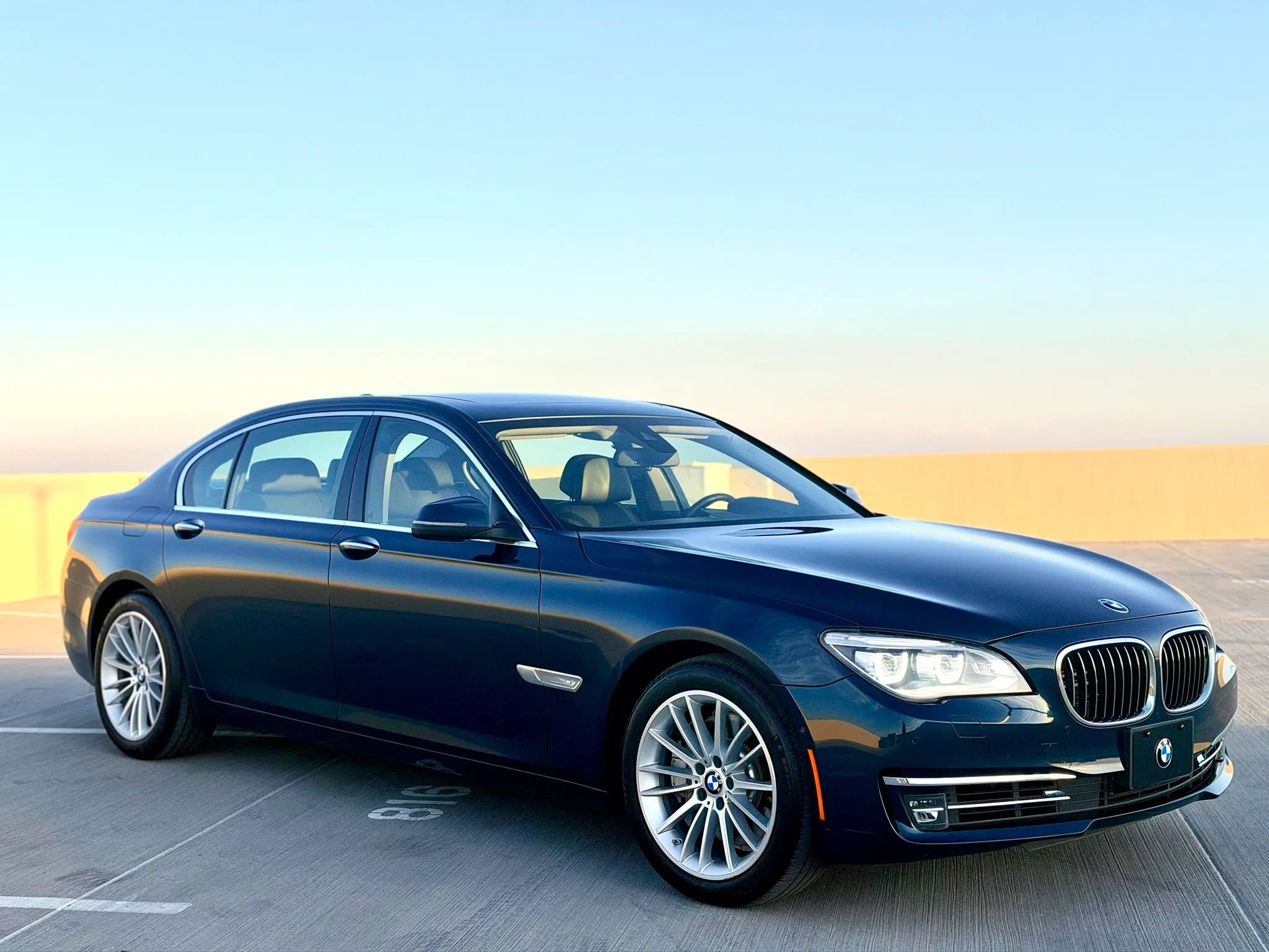 Used 2014 BMW 750Li RWD image 2