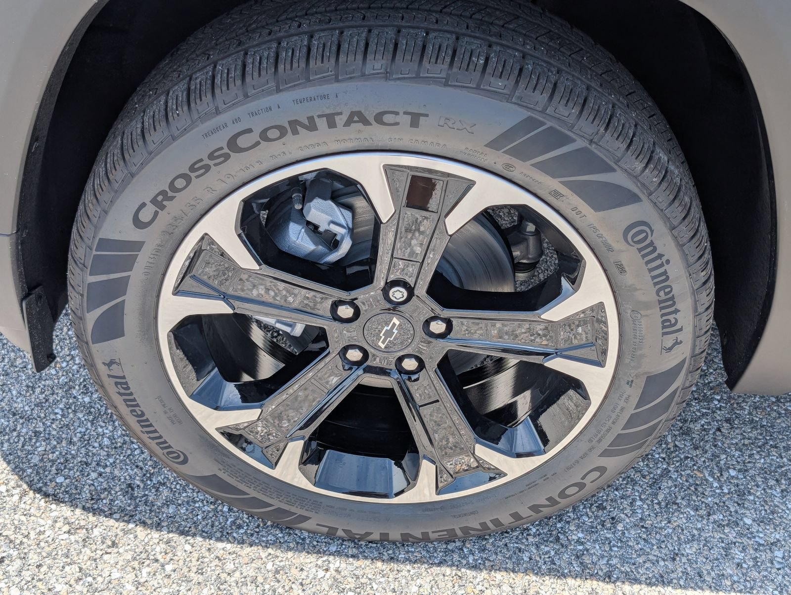 New 2026 Chevrolet Equinox LT w/ Safety and Technology Package AWD/4WD image 6