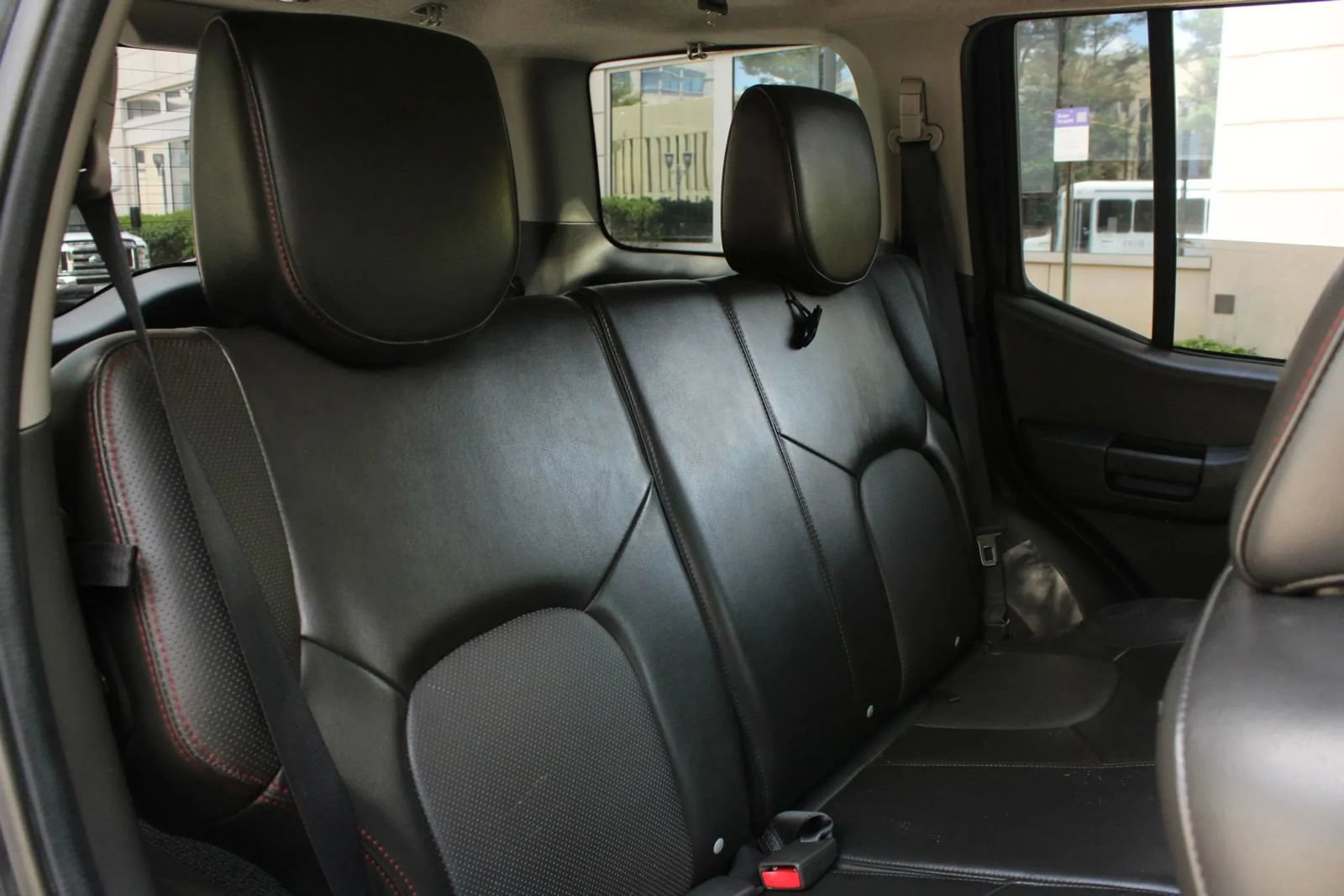 Used 2012 Nissan Xterra PRO-4X w/ Pro-4x Leather Pkg AWD/4WD image 22