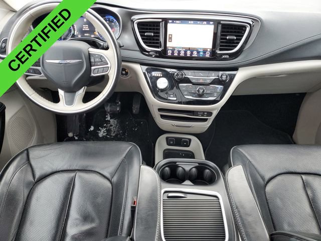 Used 2019 Chrysler Pacifica Limited image 22
