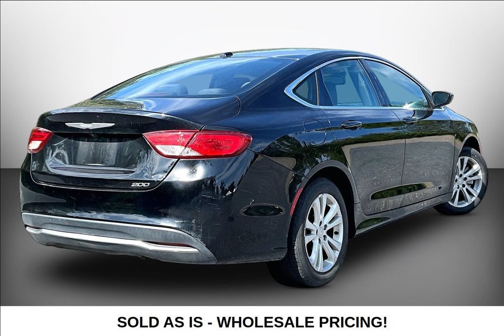 Used 2015 Chrysler 200 Limited FWD image 6