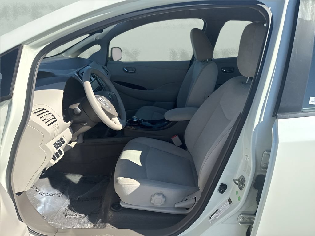 Used 2012 Nissan Leaf SV FWD image 9