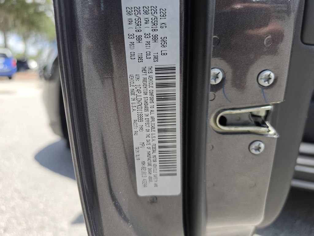 Certified 2019 Jeep Cherokee Limited FWD image 35