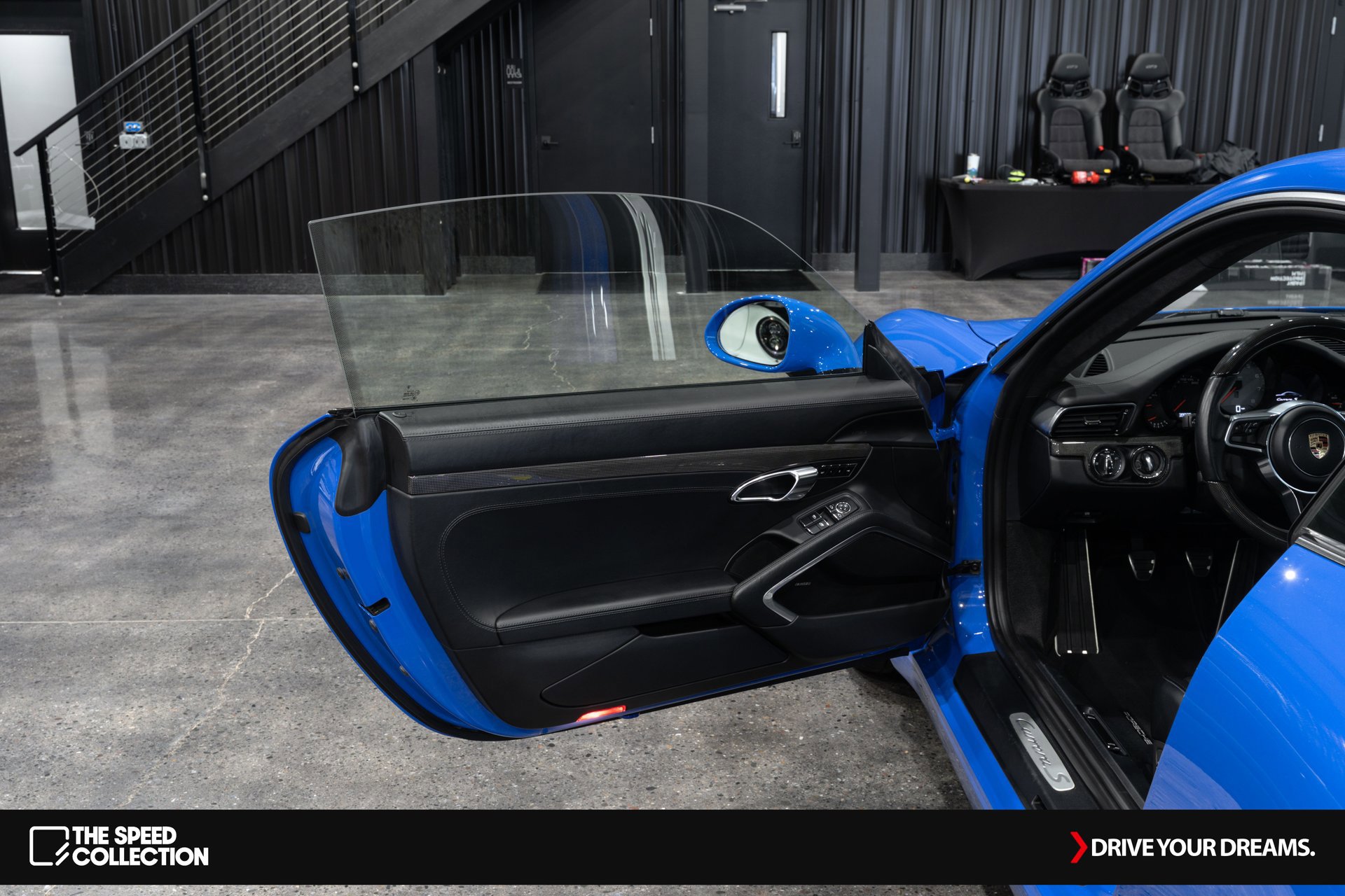 Used 2017 Porsche 911 Carrera S image 9