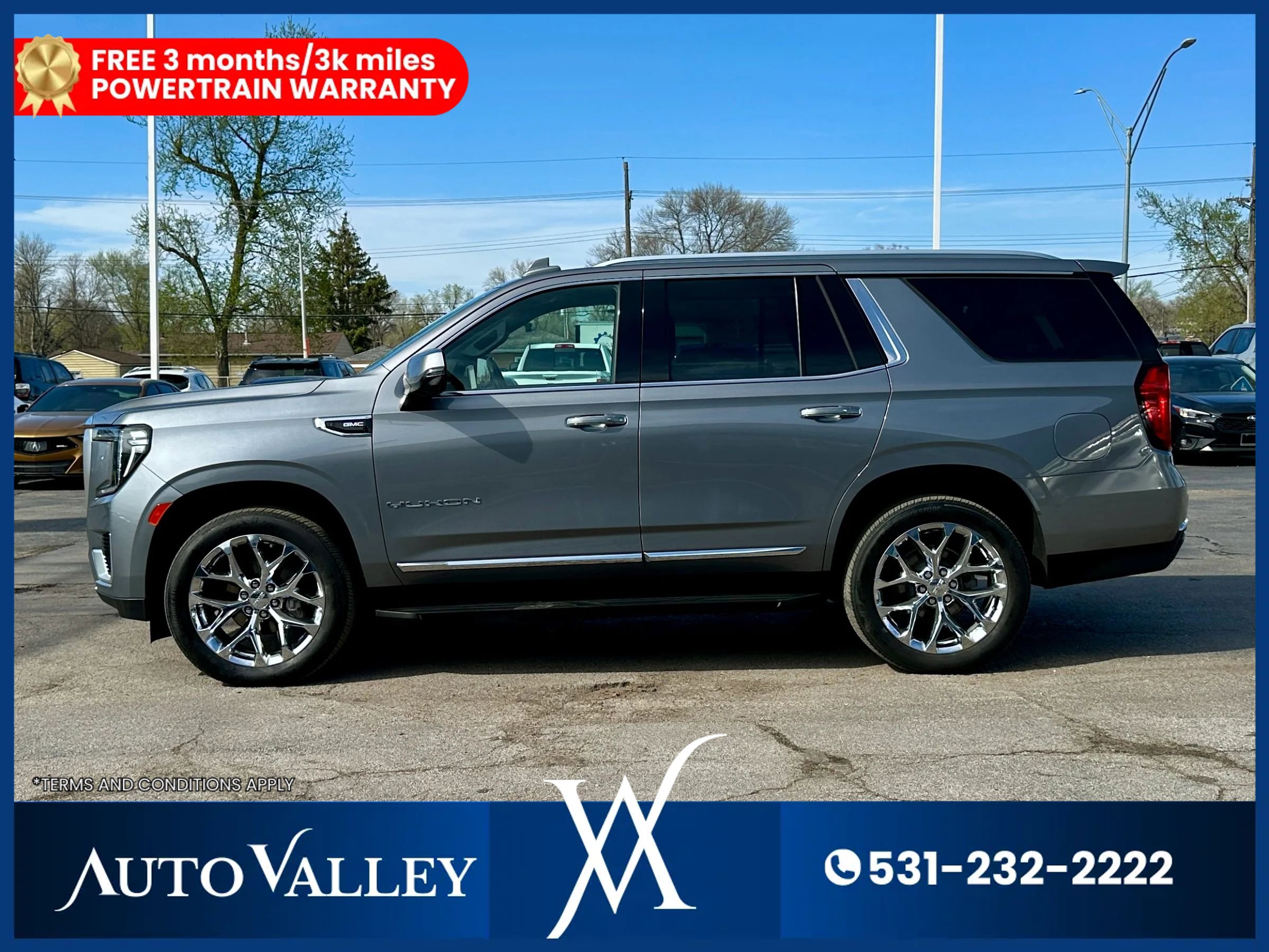 Used 2021 GMC Yukon SLT w/ SLT Luxury Package image 4