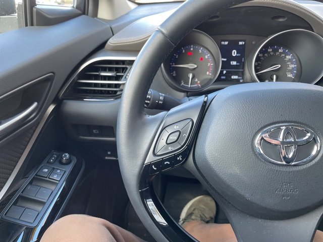Used 2022 Toyota C-HR Limited image 20
