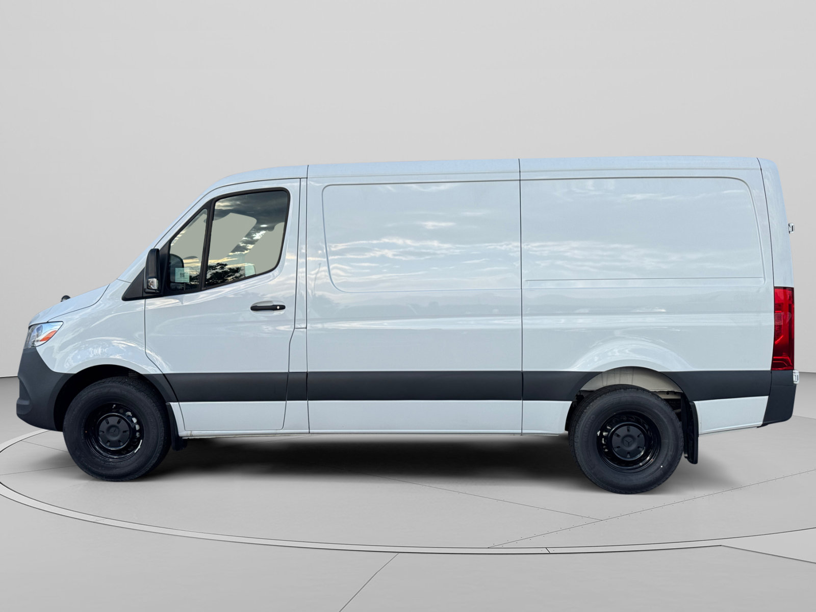 New 2025 Mercedes-Benz Sprinter 2500 image 2