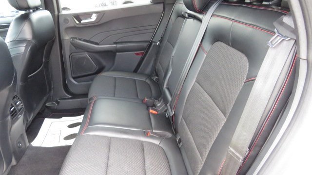 Certified 2023 Ford Escape ST-Line Select w/ Tech Pack #2 image 6