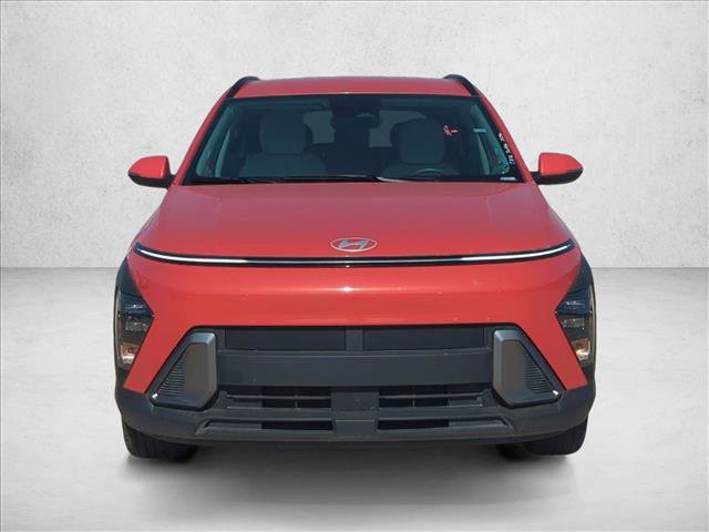 Used 2025 Hyundai Kona SEL image 2