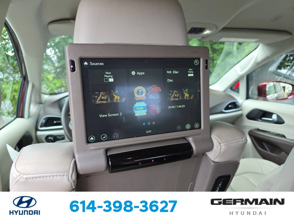 Used 2020 Chrysler Pacifica Touring-L Plus FWD image 32