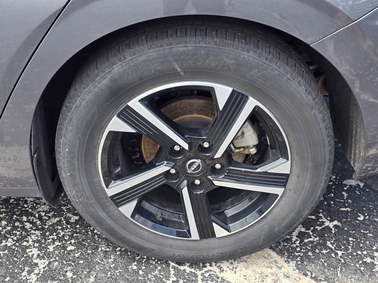 Used 2025 Nissan Sentra SV FWD image 7