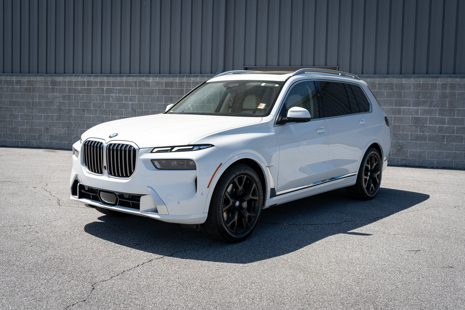 Used 2023 BMW X7 xDrive40i w/ Executive Package AWD/4WD image 10