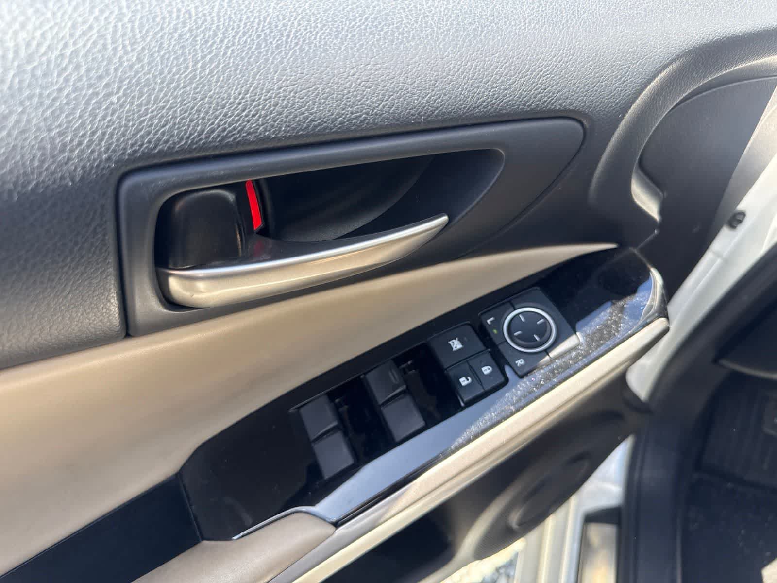 Used 2019 Lexus IS 300 RWD image 14