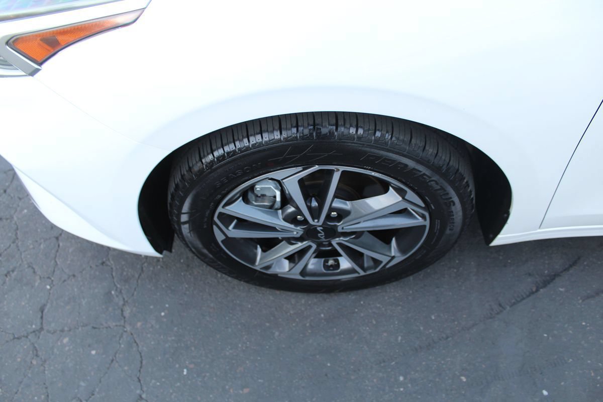 Used 2023 Kia Forte LXS FWD image 11
