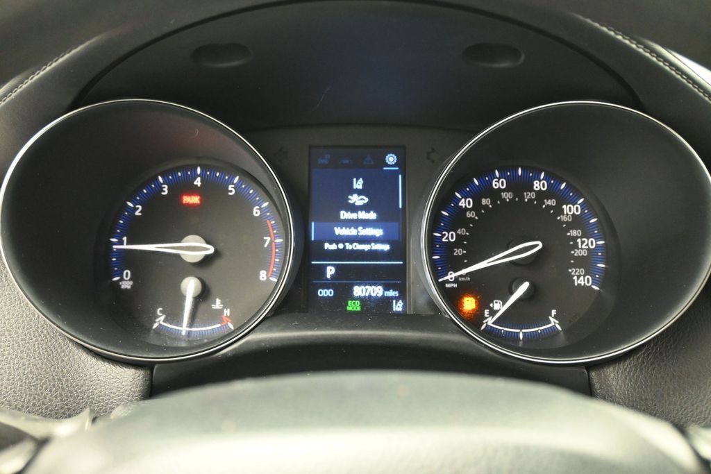 Used 2020 Toyota C-HR LE FWD image 12