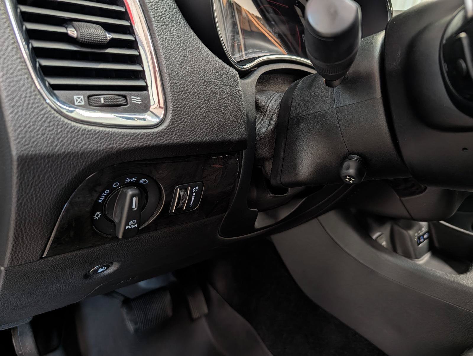 Used 2014 Dodge Durango Limited w/ Premium Group AWD/4WD image 33