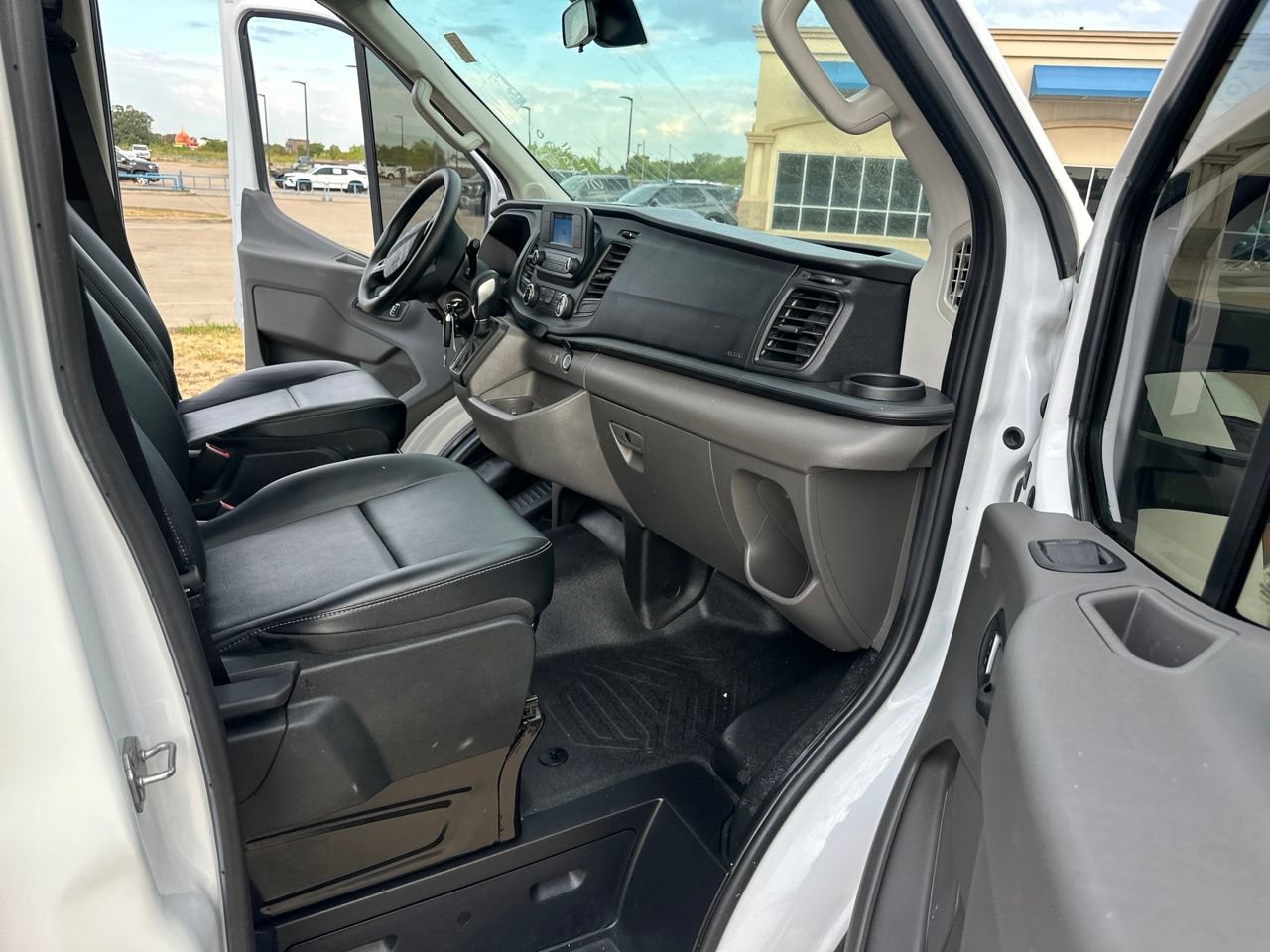 Used 2024 Ford Transit 350 148 Medium Roof RWD image 20