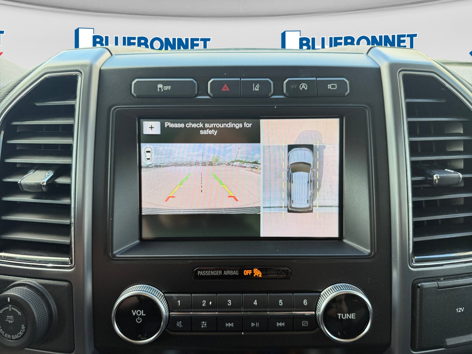 Used 2019 Ford Expedition Platinum RWD image 16