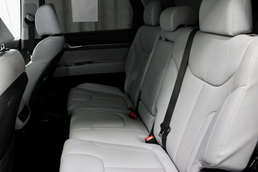 Used 2022 Hyundai Palisade SEL w/ 8P Bench Seat Package AWD/4WD image 23