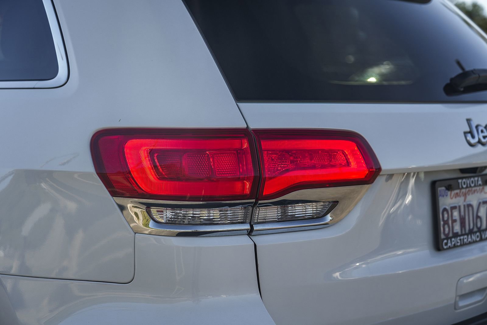 Used 2018 Jeep Grand Cherokee Overland image 9