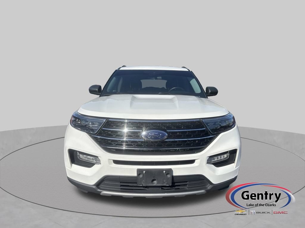 Used 2020 Ford Explorer XLT w/ Equipment Group 202A AWD/4WD image 6