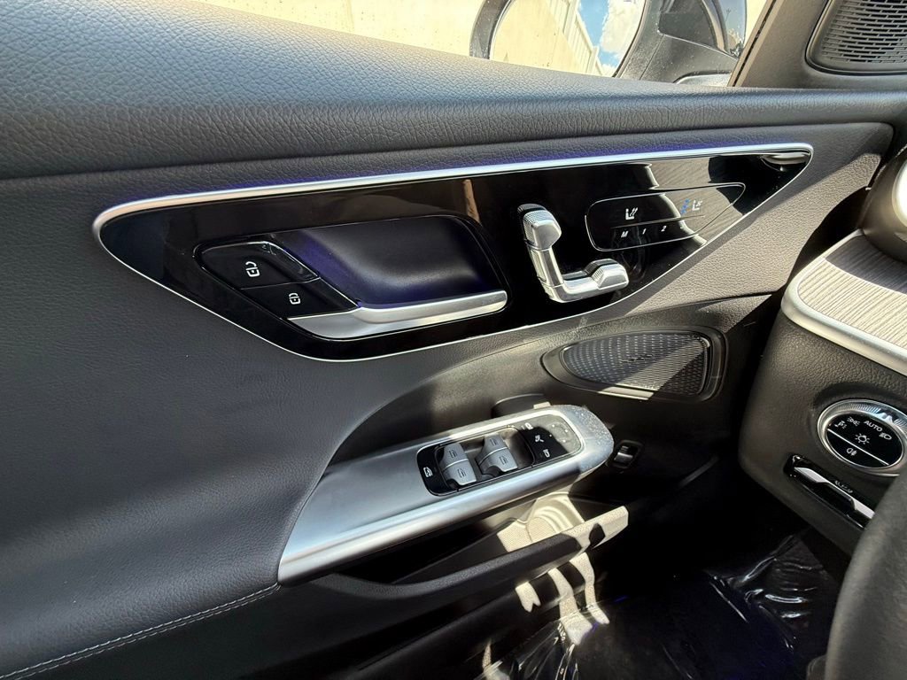 Used 2024 Mercedes-Benz C 300 Sedan image 15