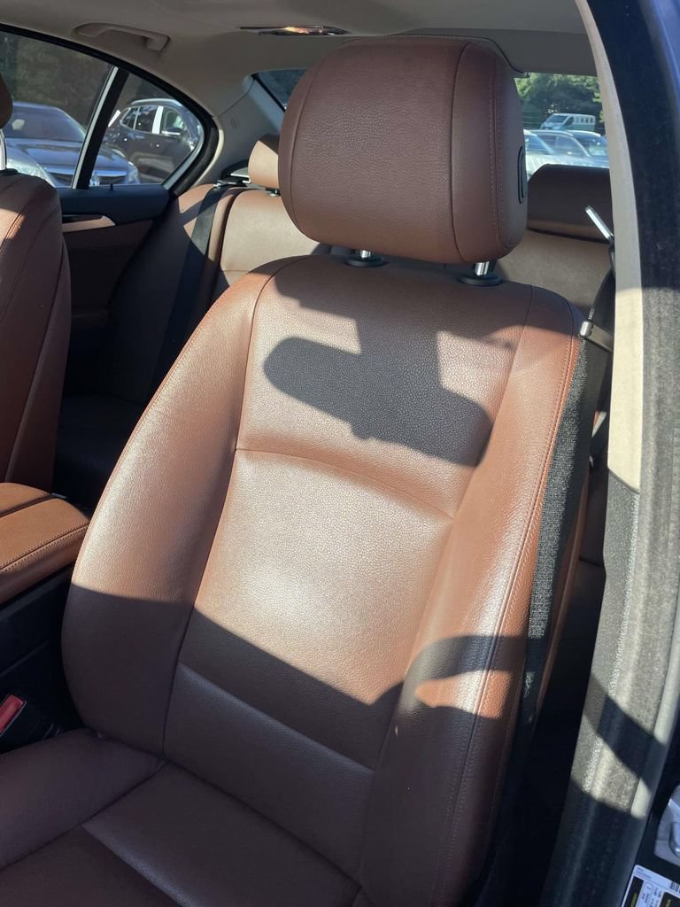 Used 2016 BMW 528i xDrive Sedan AWD/4WD image 16