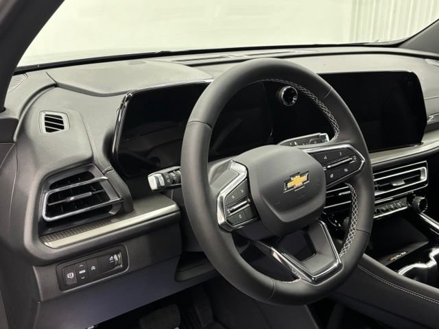 New 2027 Chevrolet Traverse LT w/ Driver Confidence Package FWD image 20