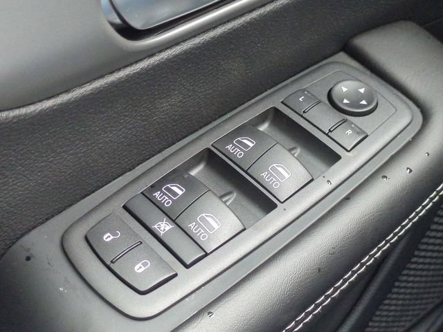 New 2027 Chrysler Pacifica Select FWD image 23