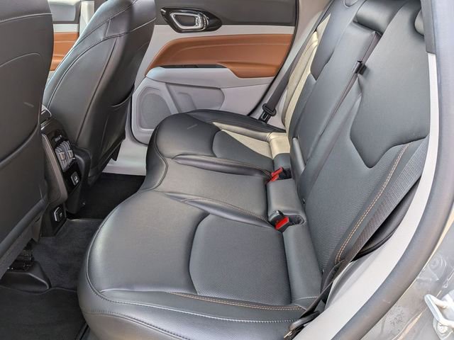 Used 2023 Jeep Compass Limited image 24