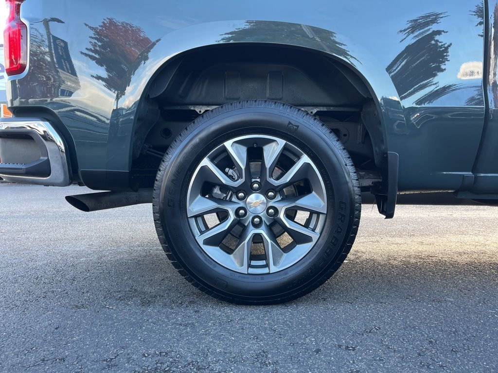 Used 2025 Chevrolet Silverado 1500 LT image 6