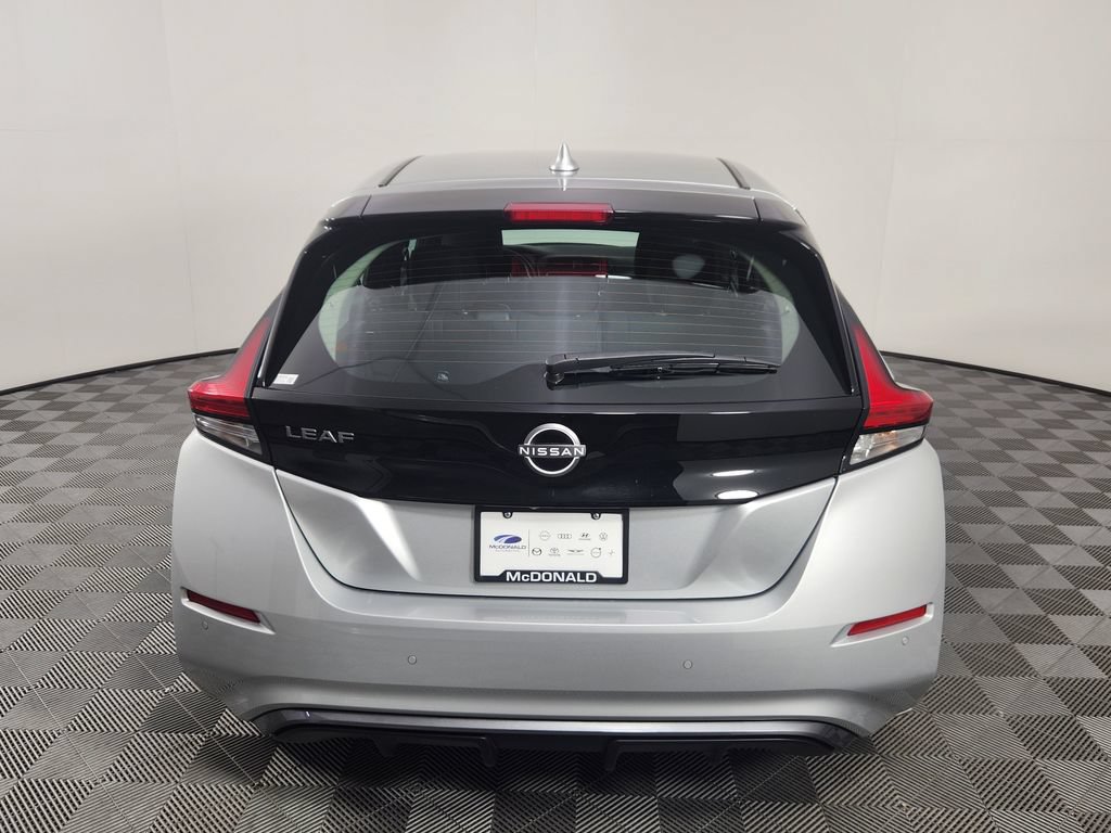 Used 2025 Nissan Leaf S FWD image 4