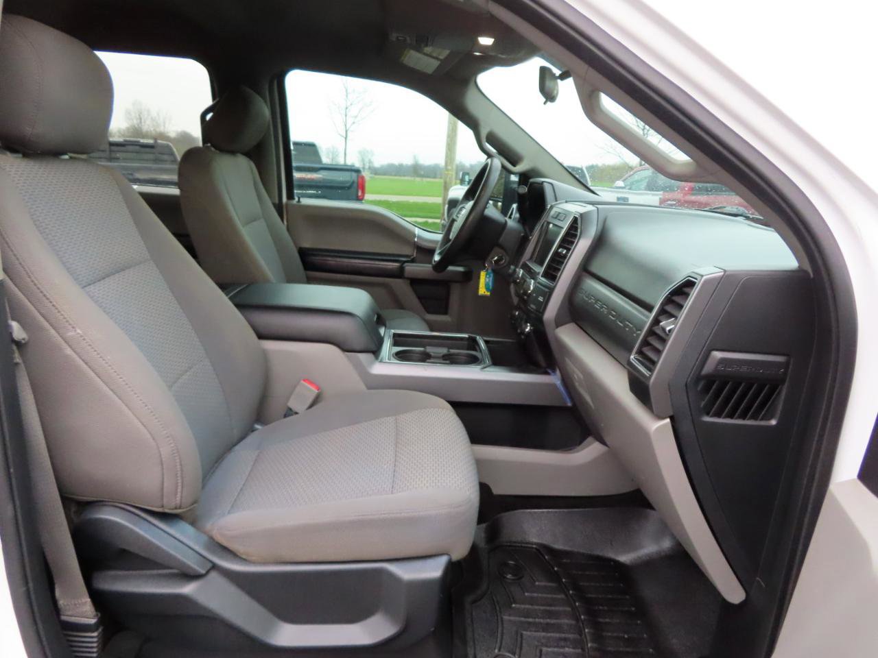 Used 2018 Ford F250 XLT w/ XLT Premium Package image 47