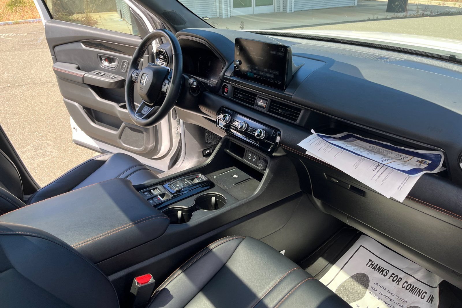 Used 2025 Honda Pilot TrailSport image 25