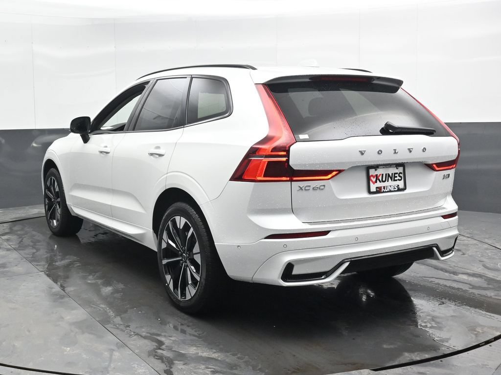 New 2026 Volvo XC60 B5 Plus w/ Climate Package AWD/4WD image 8