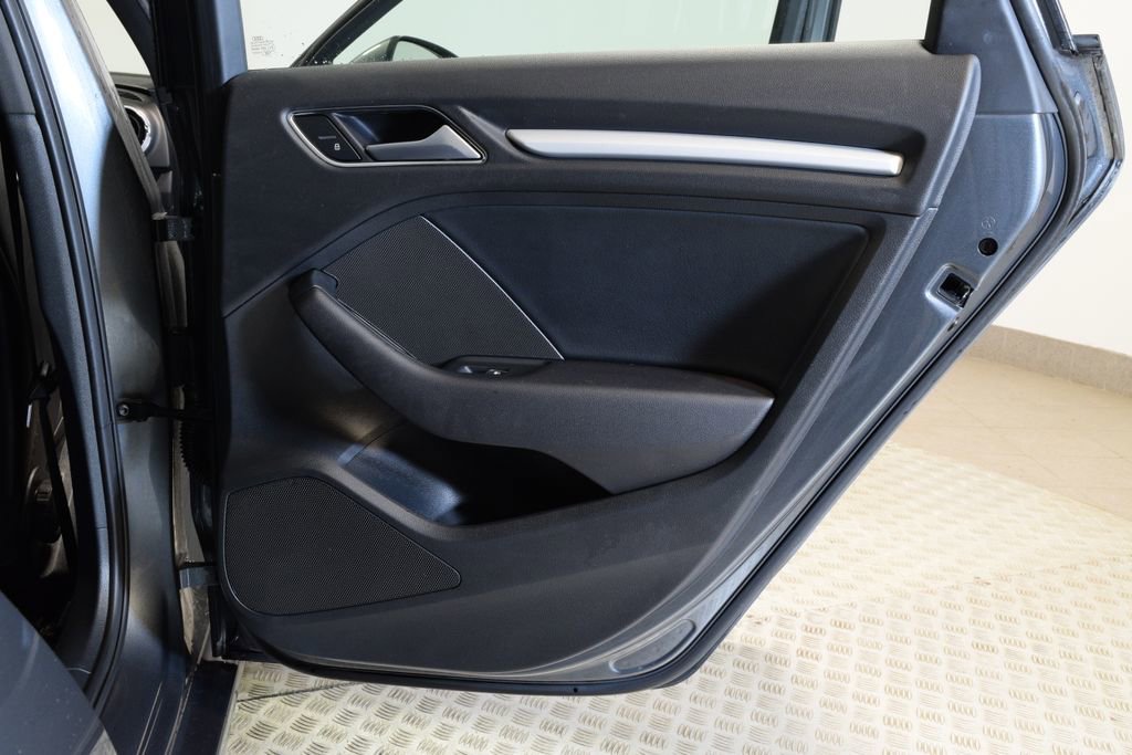 Used 2018 Audi A3 2.0T Premium w/ Convenience Package image 31