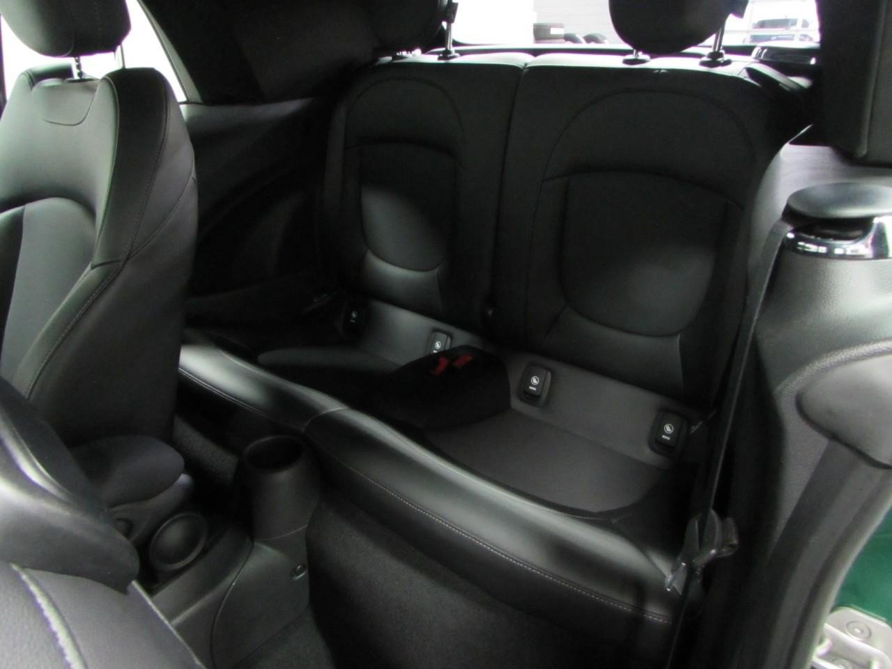 Used 2022 MINI Cooper S w/ Premium Package image 22