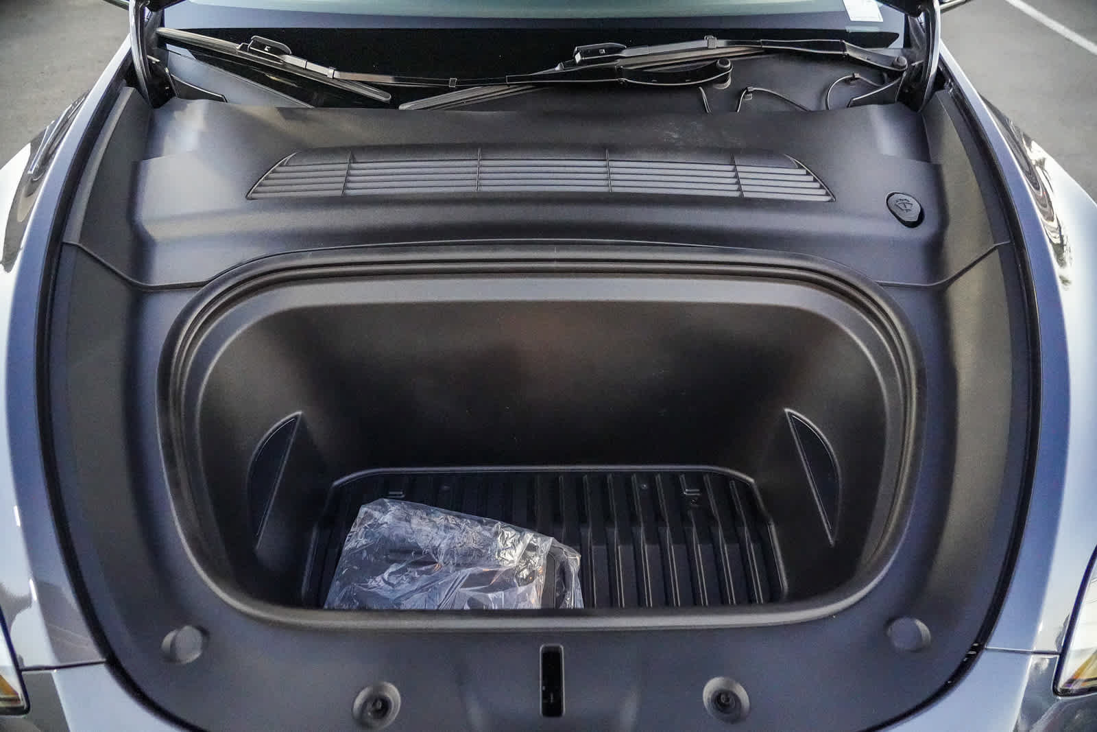 Used 2023 Tesla Model Y 2WD image 27