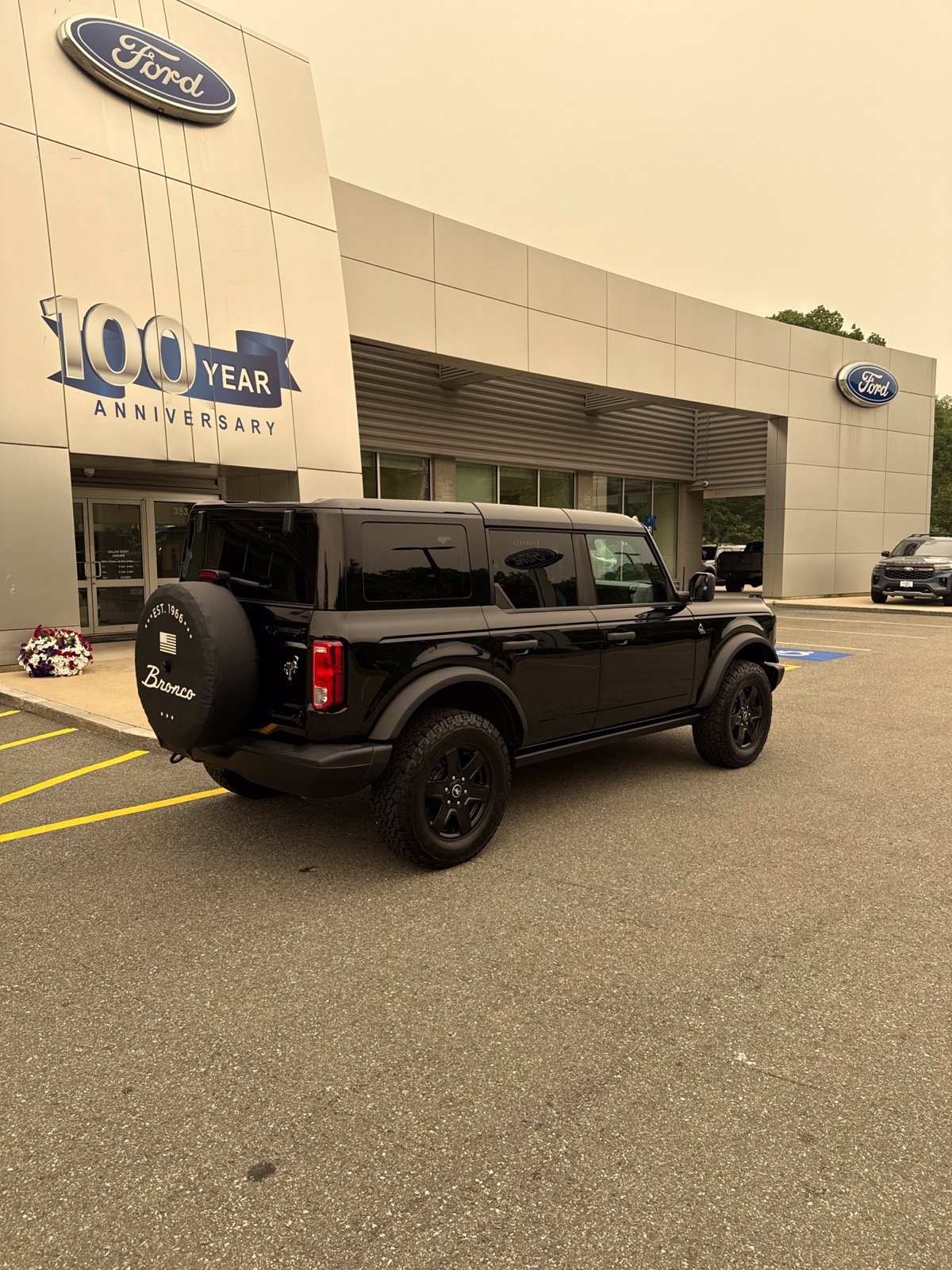 Used 2024 Ford Bronco Black Diamond AWD/4WD image 2