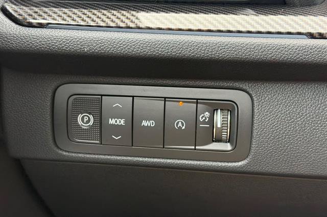 New 2027 Chevrolet Traverse Z71 w/ Enhanced Driving Package AWD/4WD image 31