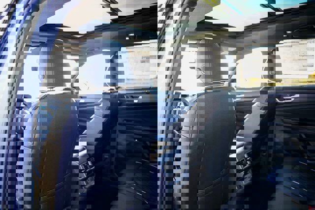 New 2026 Volkswagen Atlas Cross Sport SEL Premium R-Line image 24