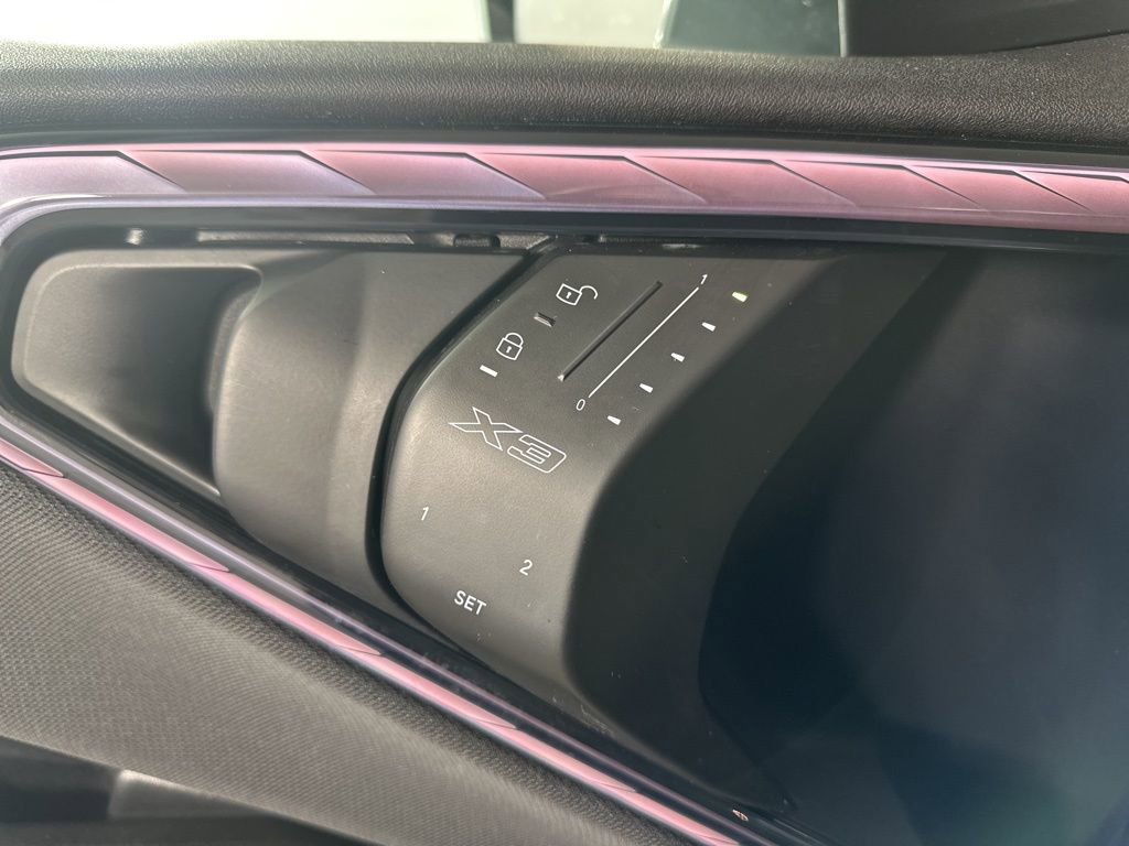 Used 2025 BMW X3 xDrive30i w/ Premium Package image 9