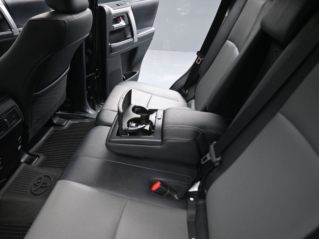 Used 2019 Toyota 4Runner SR5 Premium RWD image 16