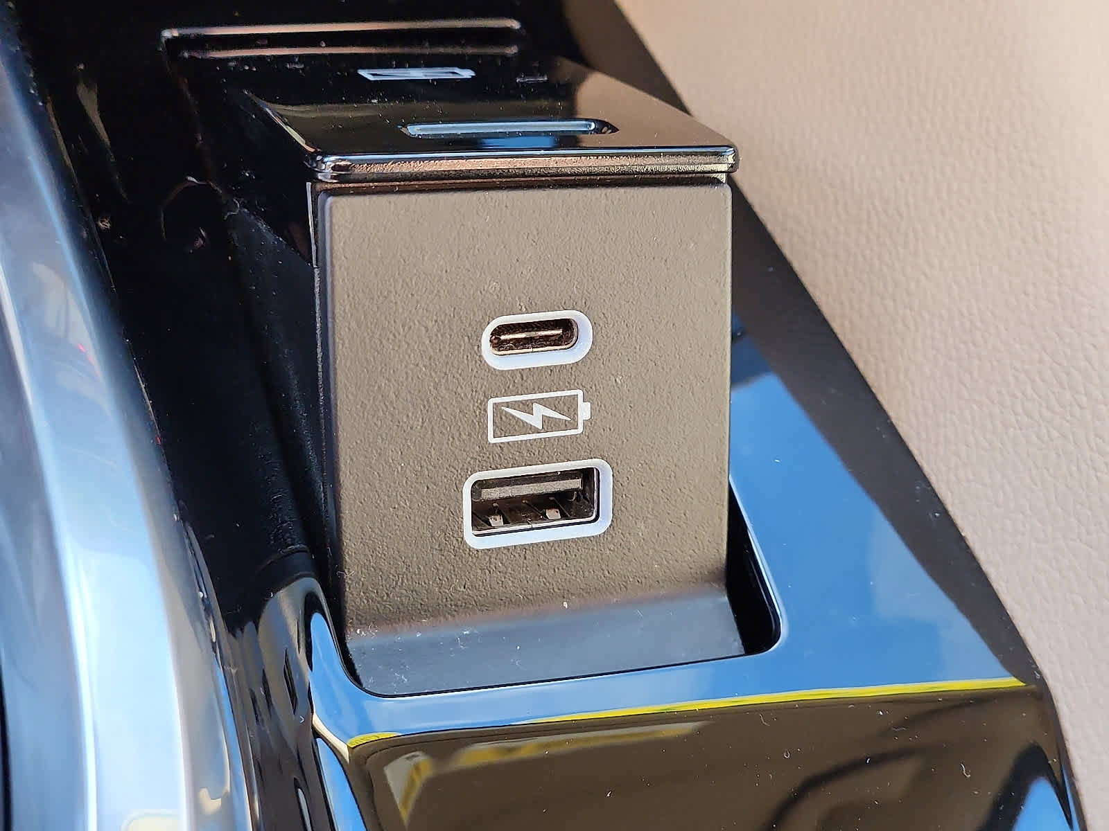 Used 2023 Acura MDX SH-AWD image 24