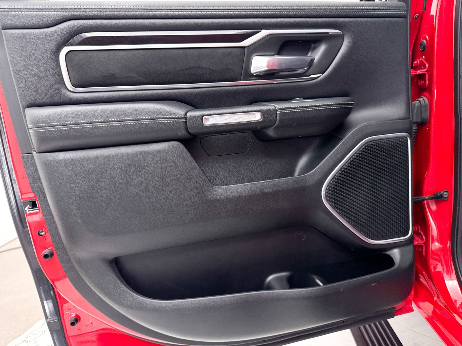 Used 2022 RAM 1500 Laramie w/ Sport Appearance Package image 29