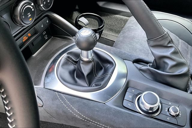 New 2026 MAZDA MX-5 Miata RF Club RWD image 6