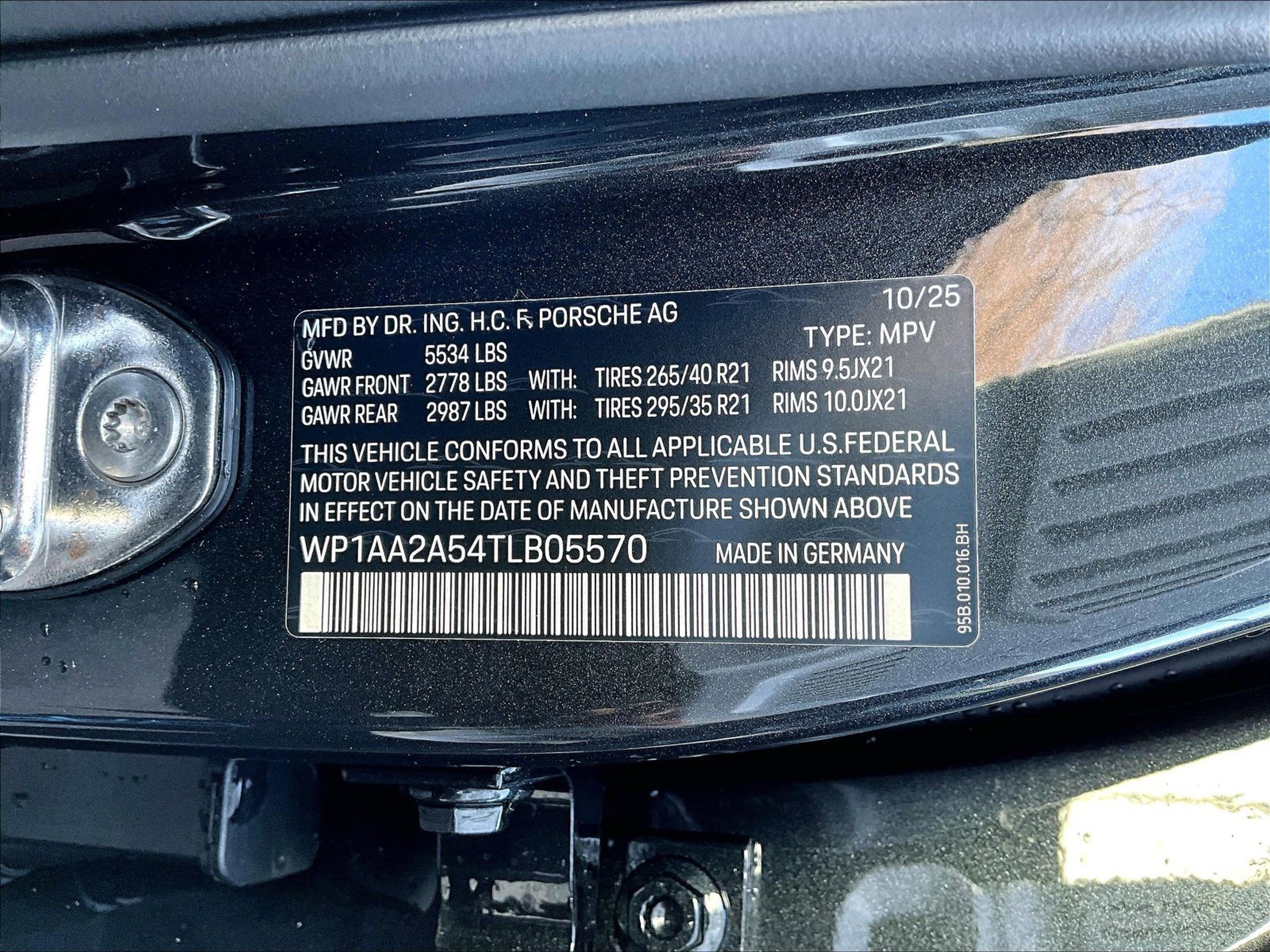 New 2026 Porsche Macan image 15